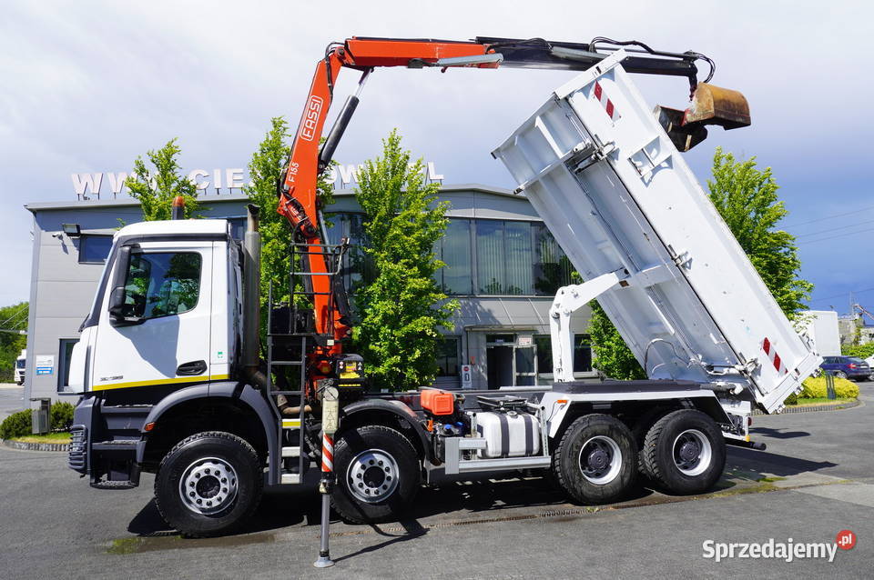 MercedesBenz Arocs 3236 8x4 HDS Fassi F155A022 2 Rok produkcji 2019 Kraków