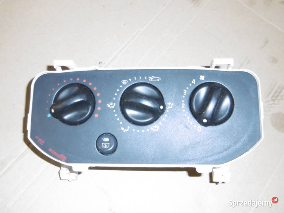 Panel Nawiewu 144645000 Renault Clio 2 Szczecin