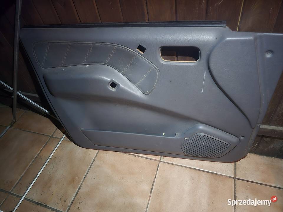Boczki drzwi Nissan Terrano 2 5D komplet wielkopolskie Lotyń
