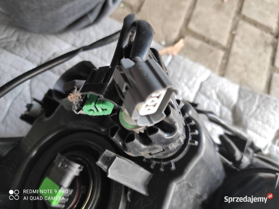 Lampa prawa przednia Mazda CX3 MAZDA 3 Biskupice
