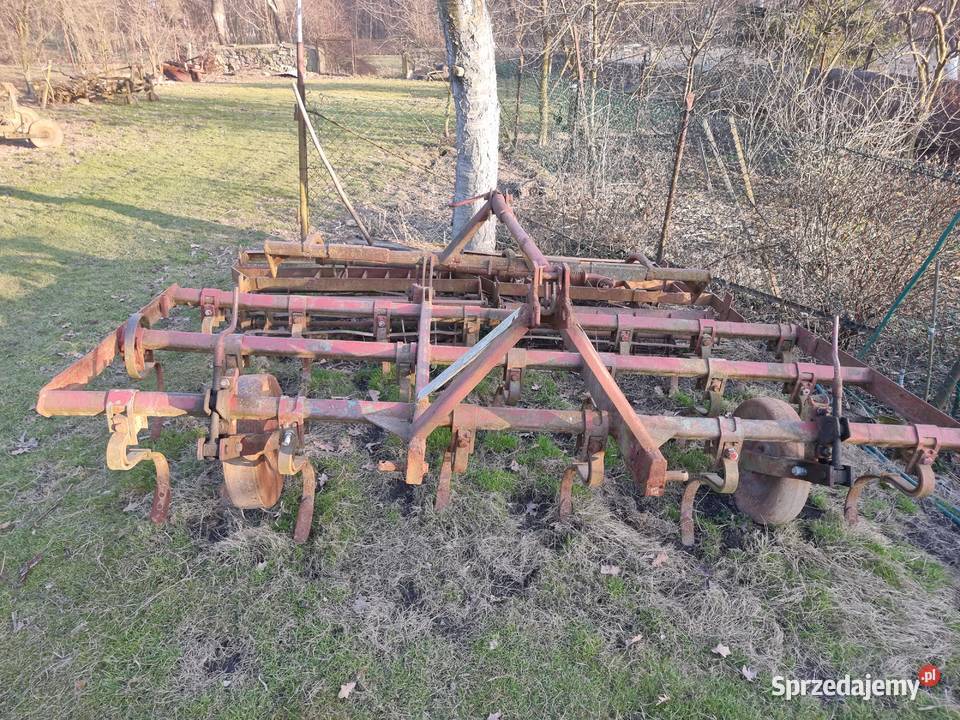 Sprzedam kultywator uprawowy zawieszany