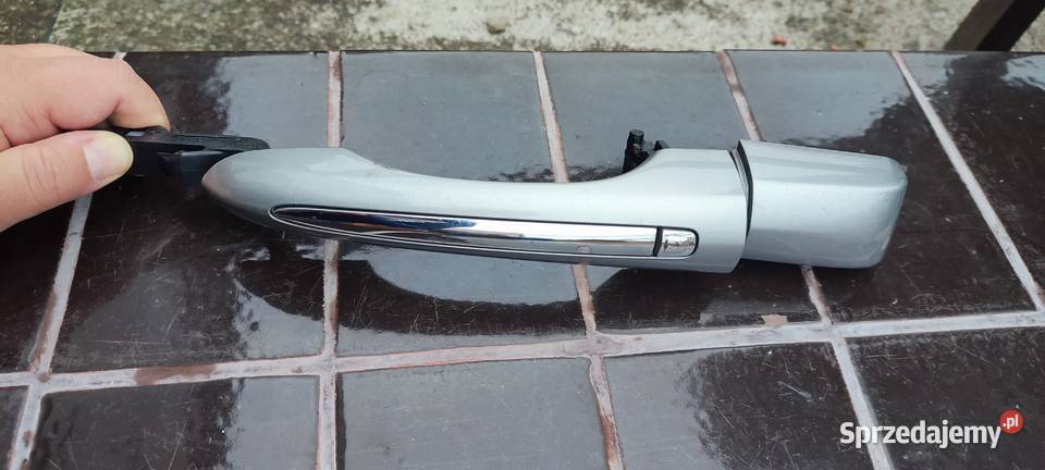 LAMKA DRZWI LEWA PRZÓD do CHRYSLER PACIFICA 2017 Wyszków