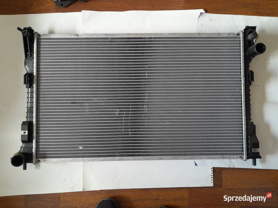 CHŁODNICA WODY FORD EXPLORER 20152019 FB5Z8005A chłodnice sprzedam
