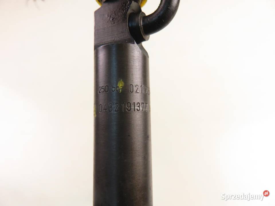 WTRYSKIWACZ DEUTZ BF4M1013EC 02112640 0432191377 sprzedam