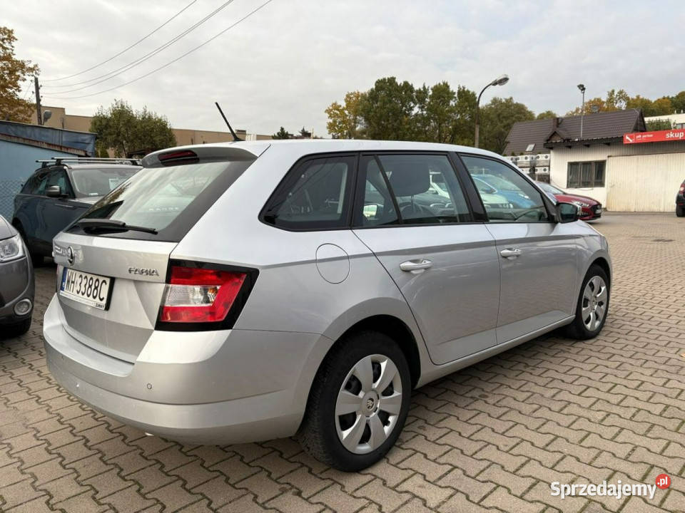 koda Fabia Salon Polska Czujniki parkowania Stan Warszawa