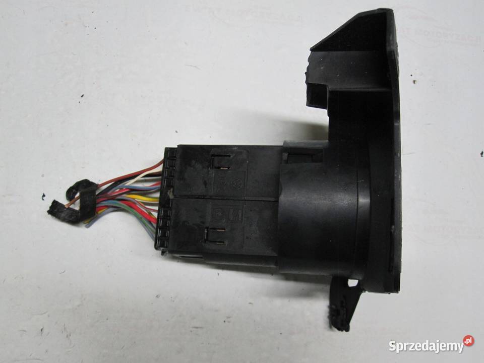SKODA FABIA II LIFT 11r przełącznik włącznik osobowe świętokrzyskie