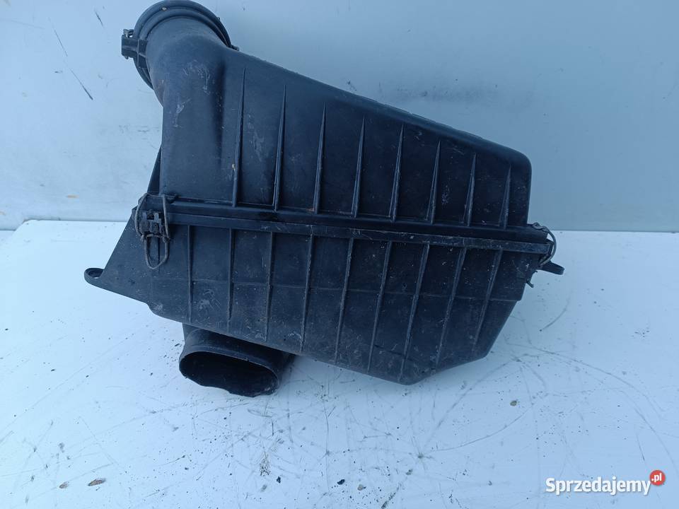 15BOBUDOWA FILTRA POWIETRZA VOLVO 460 19 TD 9496