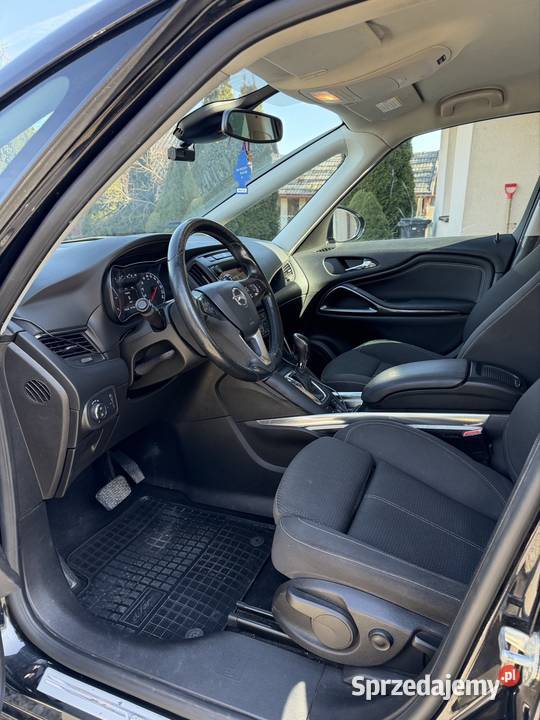 Opel Zafira C Tourer 20 170 Full LED światła przeciwmgielne Widełka