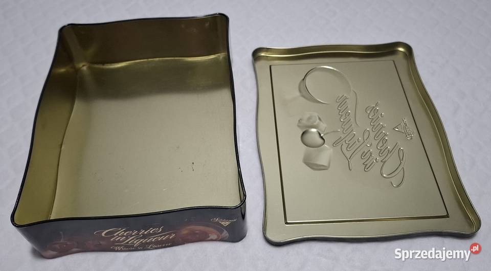 Pojemnik metalowy z pokrywką 245x185x65 śląskie Czeladź sprzedam