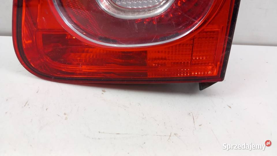 VW TIGUAN MK1 I LAMPA TYŁ PRAWA W KLAPĘ Światła stop Zbierkowo sprzedam