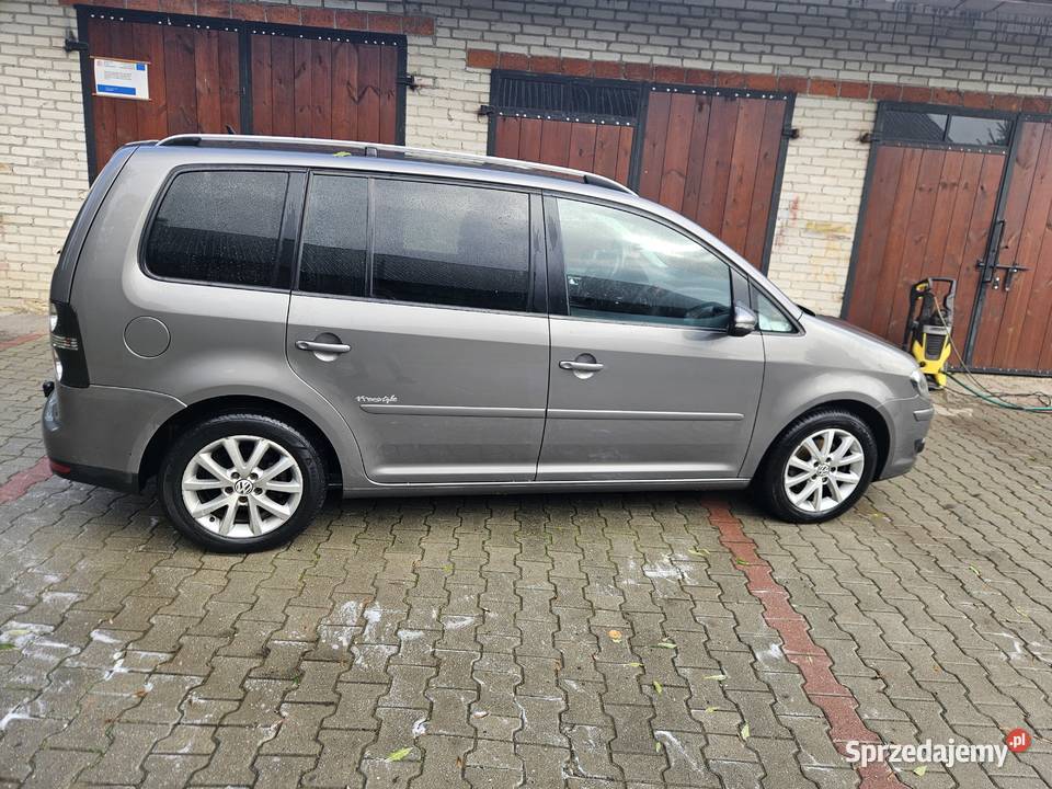 Volkswagen Touran 2010 7 osobowy 19tdi