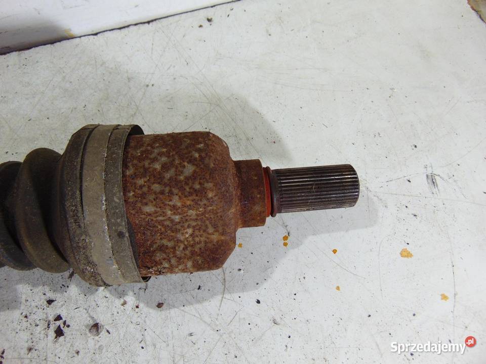 PÓŁOŚ LEWY PRZÓD PEUGEOT 407 27 HDI 9647906880