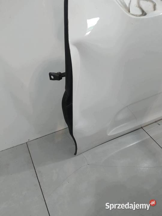 DRZWI LEWE PRZÓD EWPB LEKKO USZKODZONE Citroen sprzedam