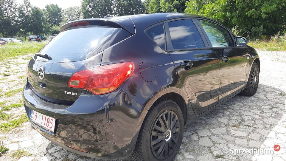 Opel Astra 14 Turbo 140 2010 r Klima Opłacona podgrzewane fotele Kraśnik
