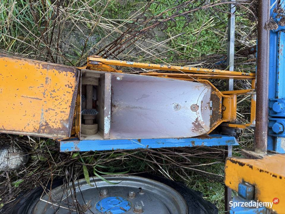 Siewnik do kukurydzy nieuszkodzony mazowieckie Nagórnik