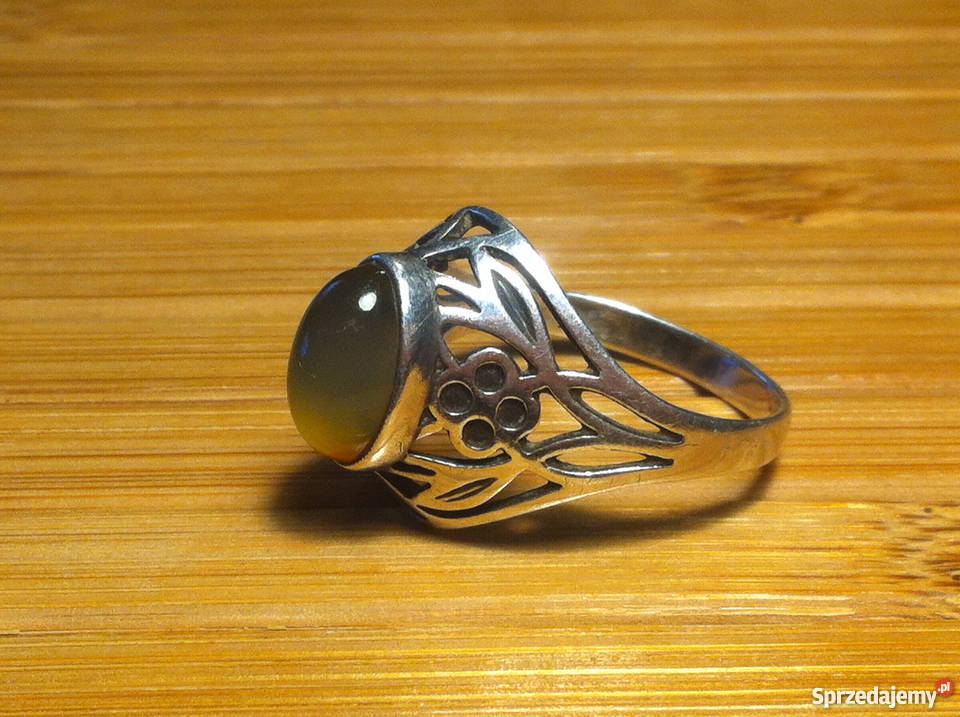 Srebrny pierścionek z naturalnym kamieniem Lublin