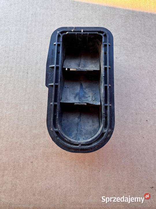 Kratka wentylacyjna tył Toyota Yaris III małopolskie sprzedam