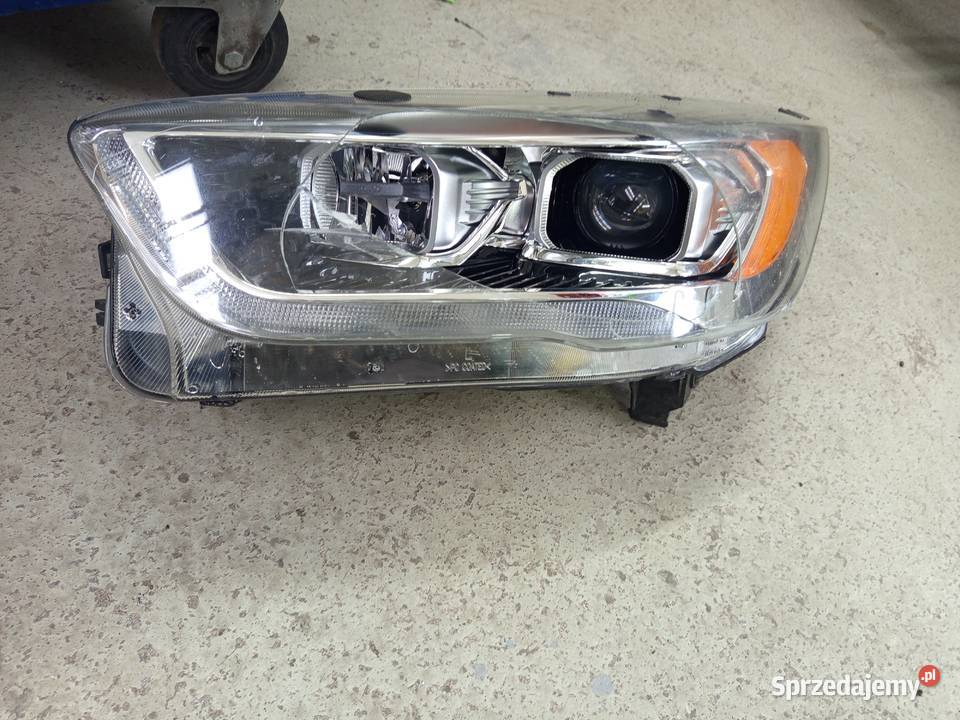Reflektor lewy Ford Kuga bi Xenon orginalny osobowe podkarpackie Rzeszów
