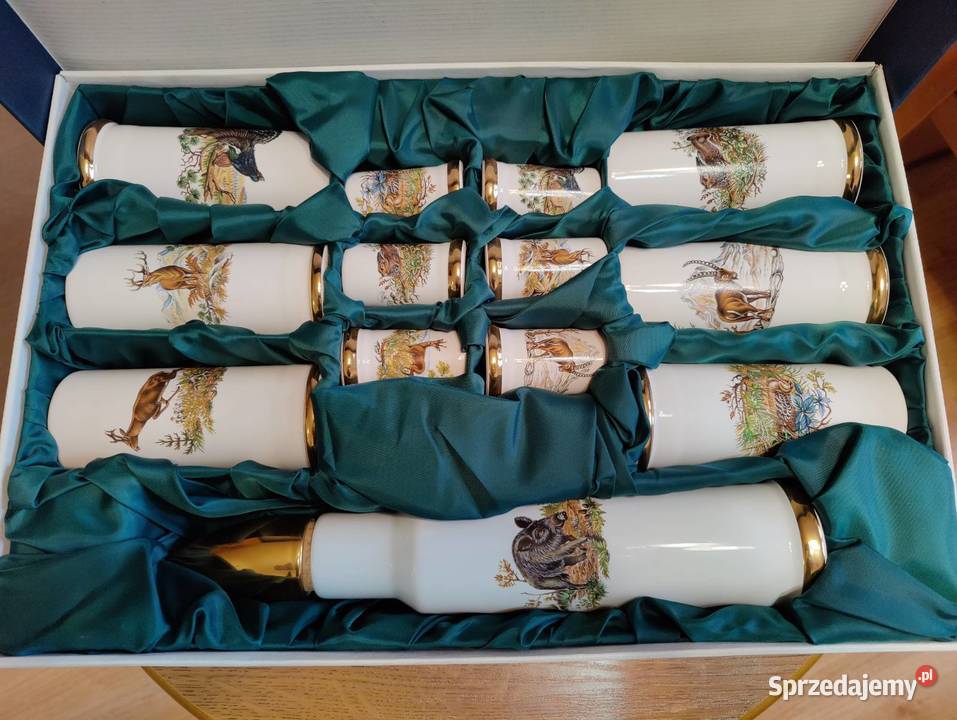 Piękny zestaw kieliszków z porcelany z motywem Kalisz