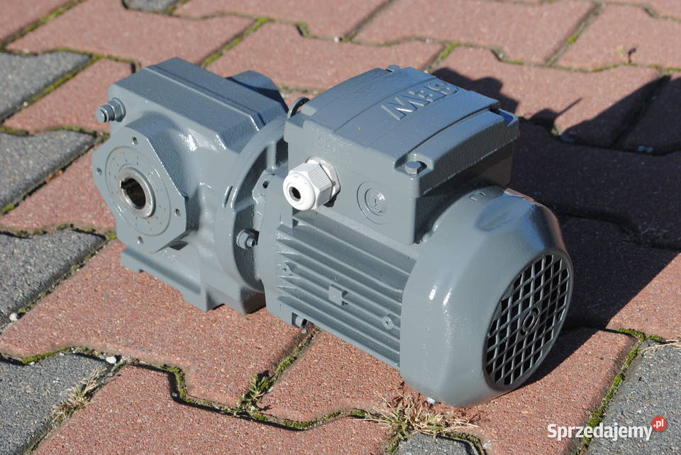 Motoreduktor kątowy 037kw 145obrmin firmy SEW Kargowa