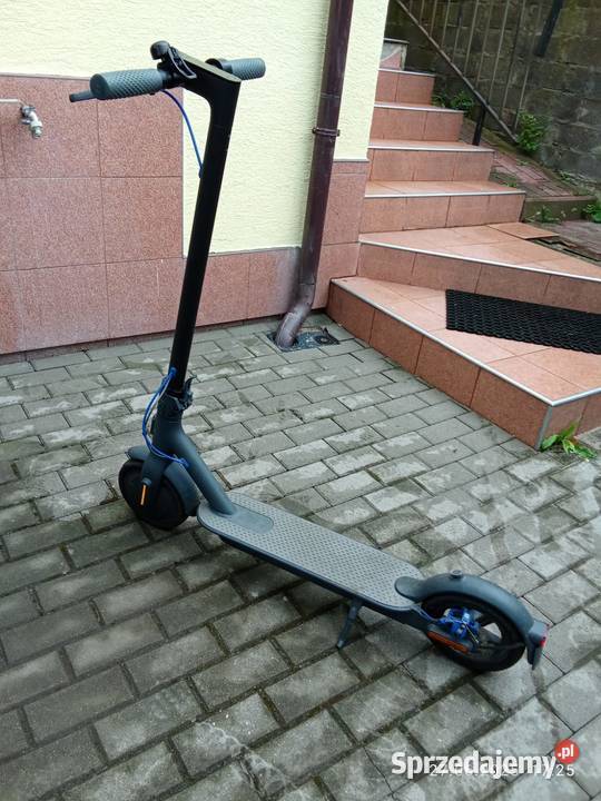 Syndyk sprzed Hulajnogę elektryczną Xiaomi sprzedam