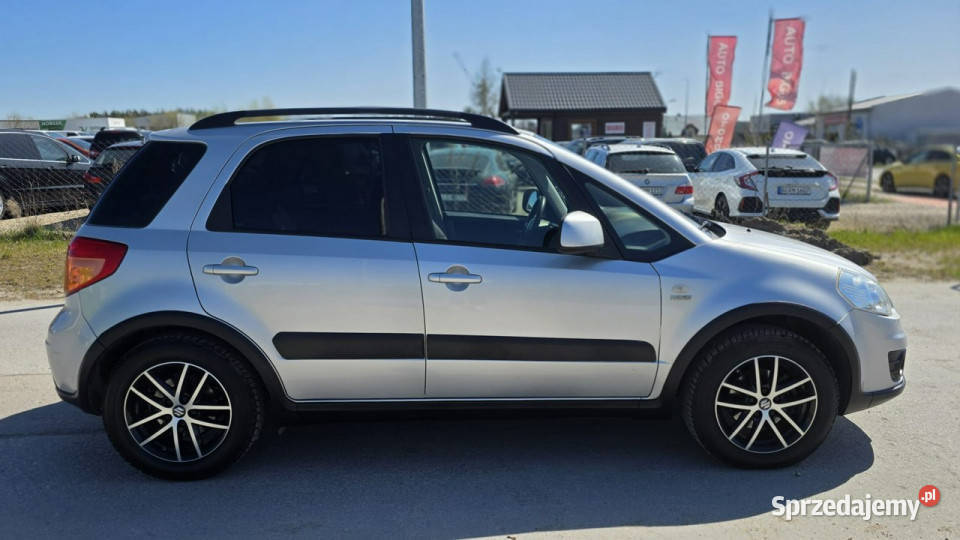 Suzuki SX4 4x4 klima zarejestrowany super stan I Rok produkcji 2012 Lębork