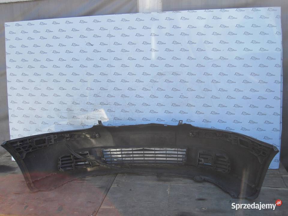 VW GOLF V 07r zderzak przód osobowe