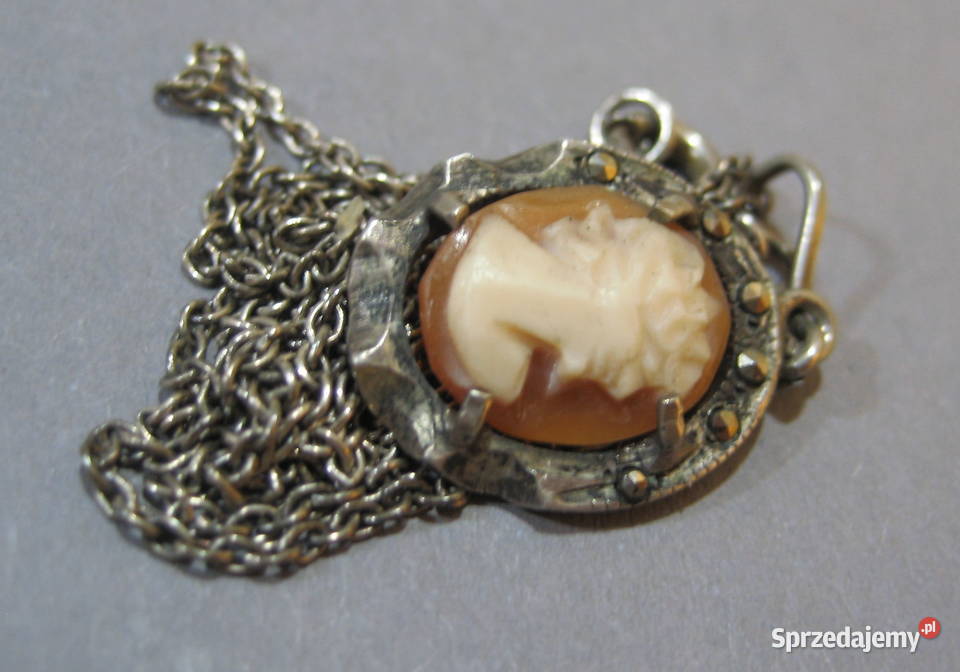 Wisior Srebrny Kamea