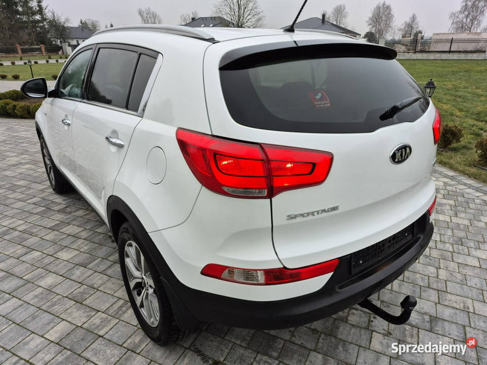 Kia Sportage 16 benzyna kamera Biała Perła III Drelów sprzedam