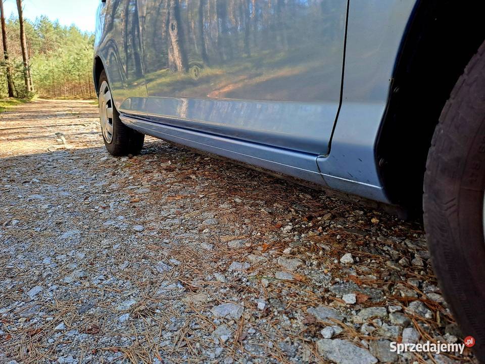 Honda Jazz 14 benzyna 2004r Klima Hak Sieradz sprzedam