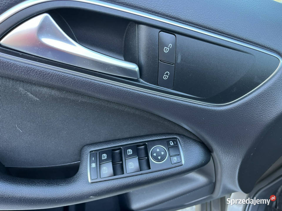 Mercedes B 160 Mały Przeb 132 piękny kolor W246 ESP Samochody osobowe