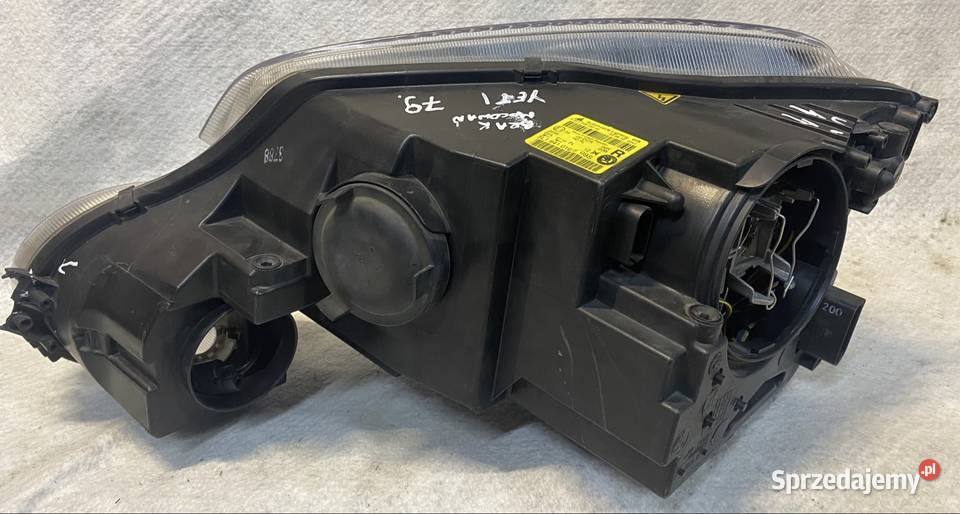 SKODA YETI 5L 5L1 09 LAMPA PRAWA PRZÓD PRZEDNIA Lampy przednie