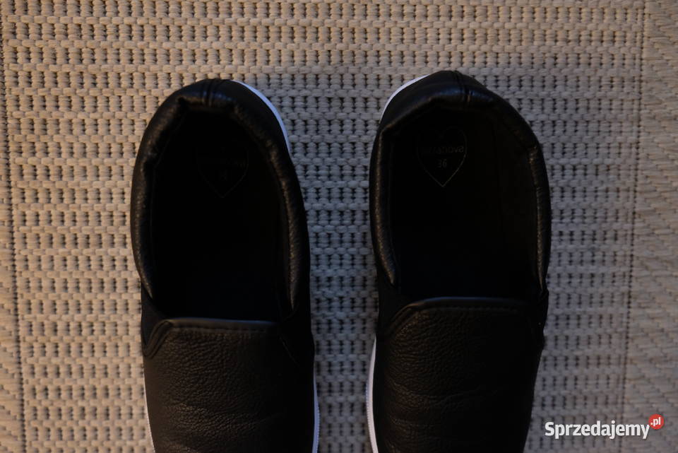 czarne trampki tenisówki buty slip on sportowe kujawsko-pomorskie Toruń