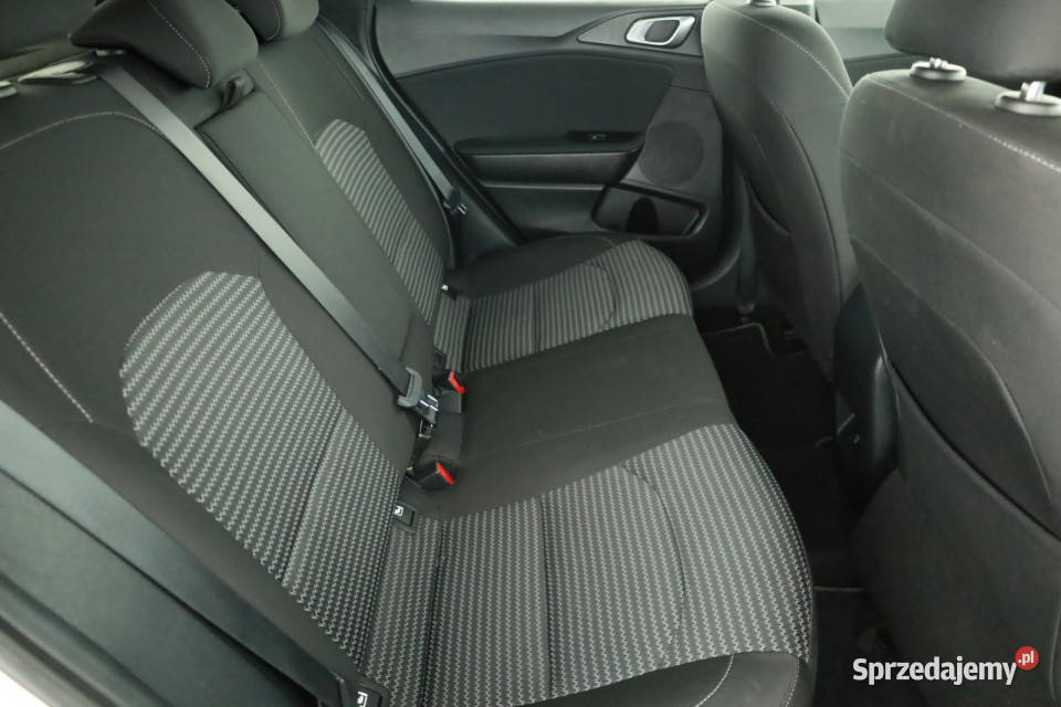 Kia XCeed 15 TGDI asystent pasa ruchu