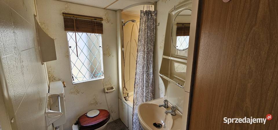 Domek holenderski CHORUS 2pokoje 537 plac Radom sprzedam