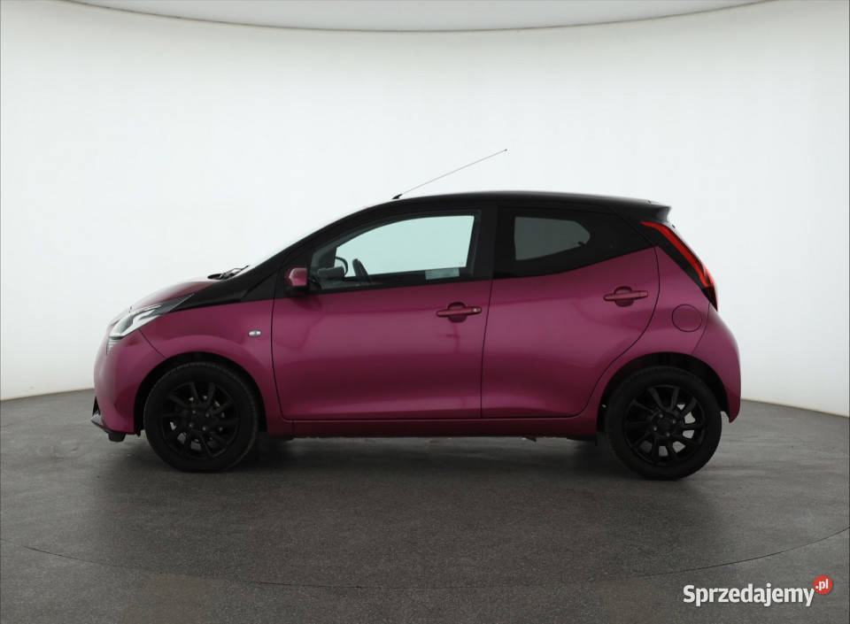 Toyota Aygo 10 VVTi Hatchback mazowieckie