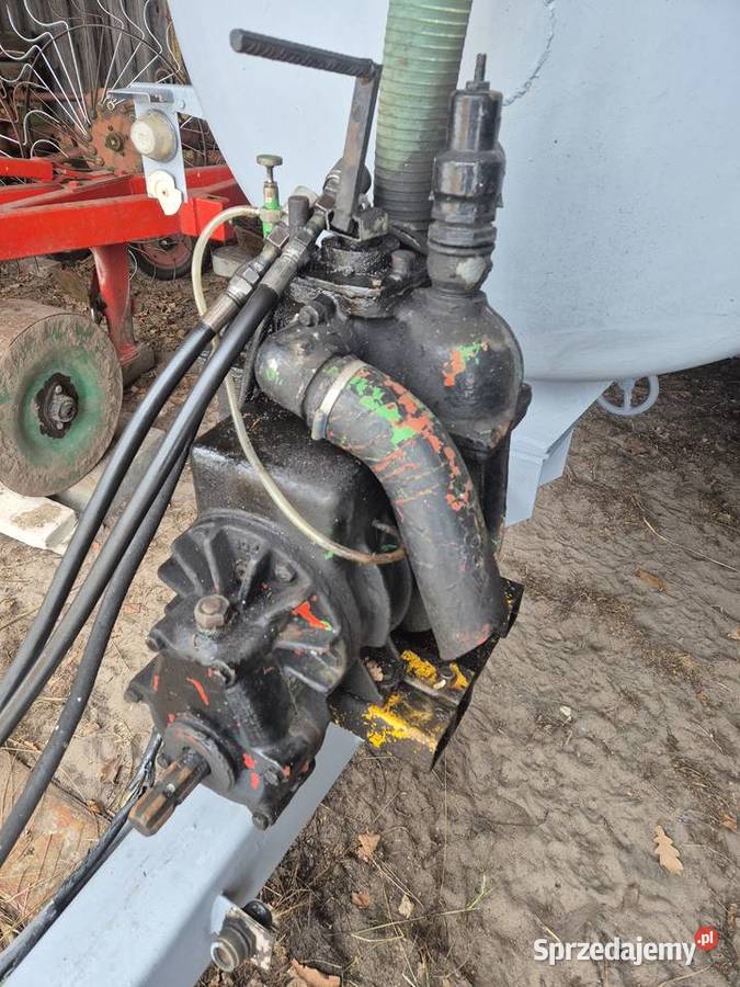 Sprzedam beczkowóz 3000l Sadowne