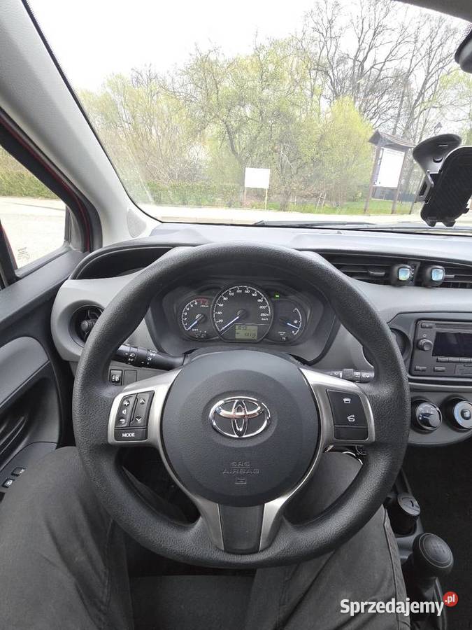 Toyota yaris 10 2018r idealna mały przebieg 44000km Yaris Starachowice
