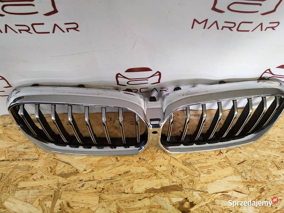 Grill Atrapa BMW 5 G30 G31 Lift LCi 18517811 osobowe