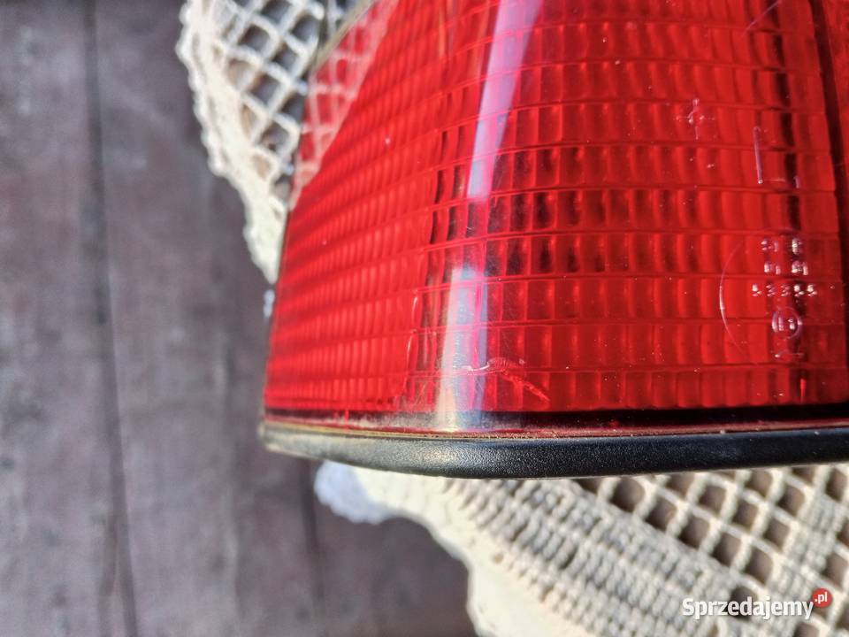 Lampy dymione Hella black red Golf 2 MK2 osobowe Frysztak