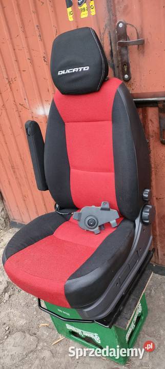 Fotel Ducato Podgrzewany Zagłówek Tapicerowany Siedlce