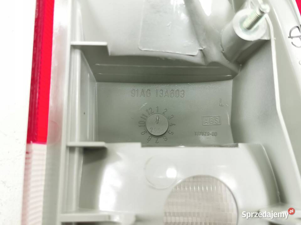 LAMPA LEWY TYŁ FORD ESCORT VI COSWORTH 1998 osobowe