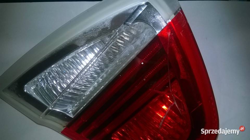 Lampa pokrywy bagażnika lewa BMW E90 przedlift śląskie