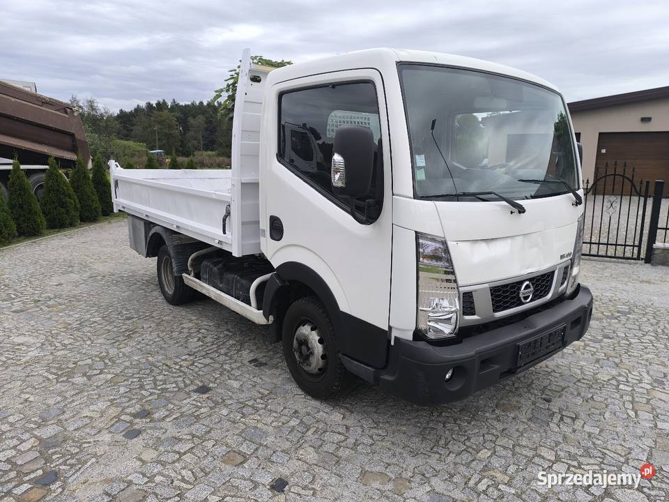 Nissan NT 400 wywrotka niski przebieg Inowrocław
