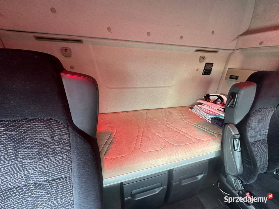 Hakowiec 3 osiowy 6x2 Mercedes Eur 6 Warszawa