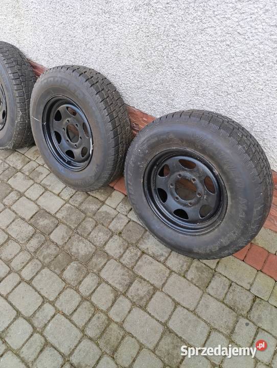 Koła zimowe 15 Nowy Żmigród