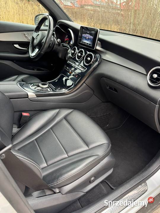MercedesBenz GLC 300 4Matic mazowieckie