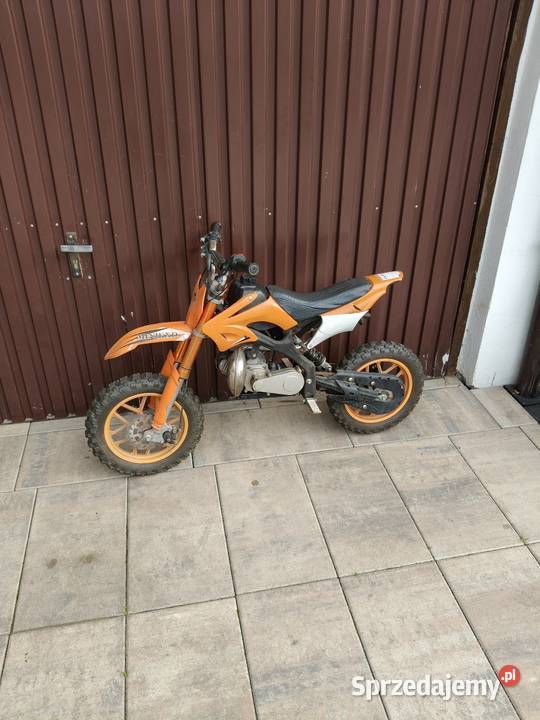 Cross 50 benzyna