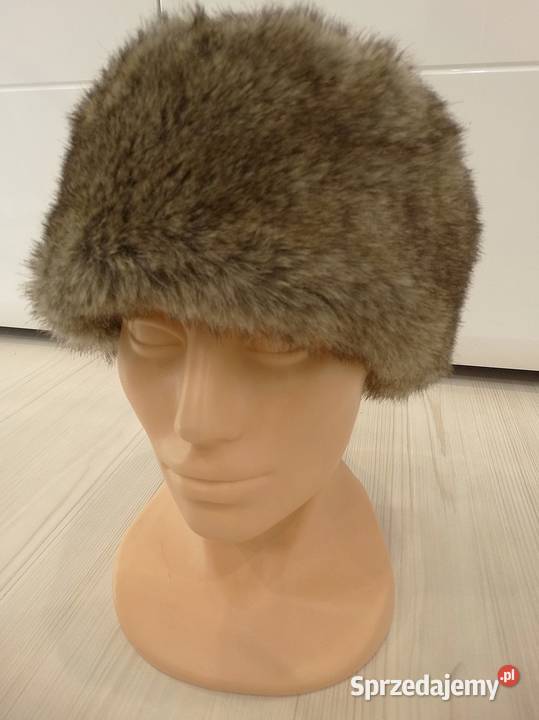 Czapka Futrzana Toczek Sztuczne Futro Beżowa Łomża