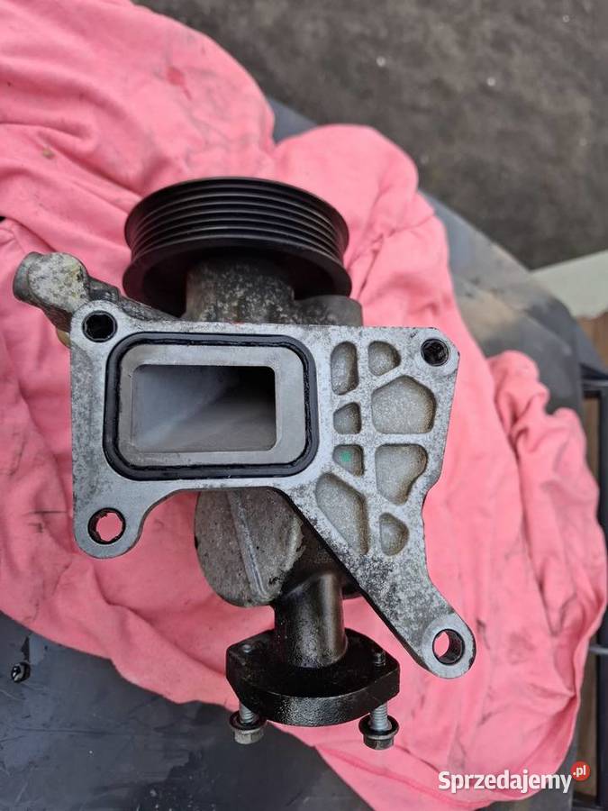 Pompa wody 16CDTi termostat Opel astra Insignia Bydgoszcz sprzedam
